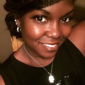 Meet your Posher, Natasha